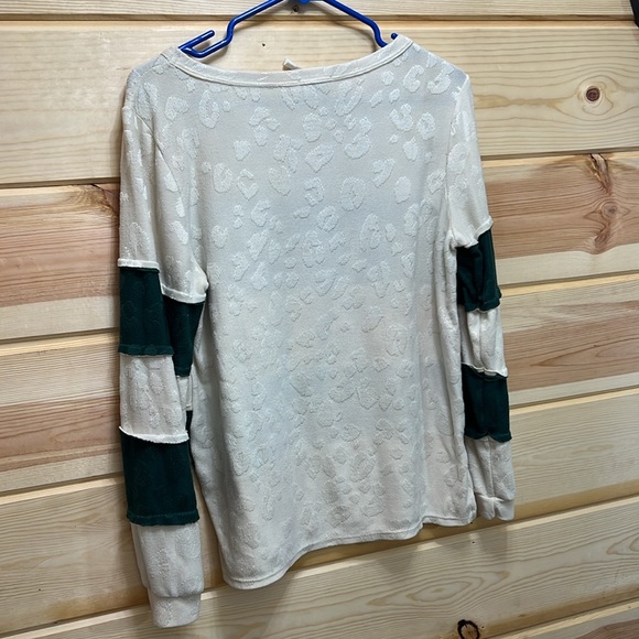 Boutique top - Picture 5 of 6